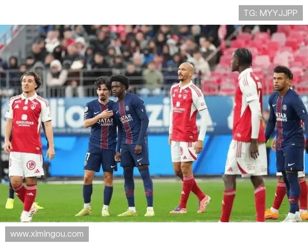 阿什拉夫梅开二度助巴黎惊险力克里昂再强势继续豪取各赛事八连胜